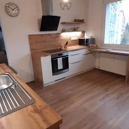 Town View Apartment *