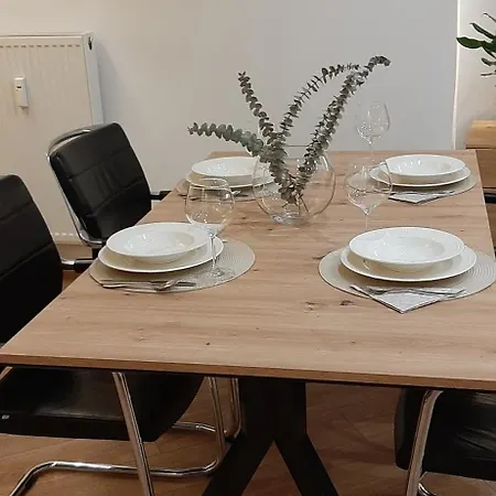 Town View Apartment *